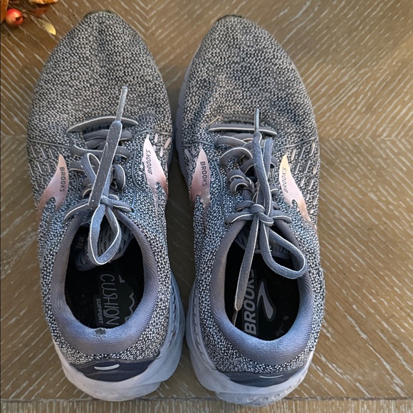 Brooks Shoes - Brooks Adrenaline 21 Running Shoes